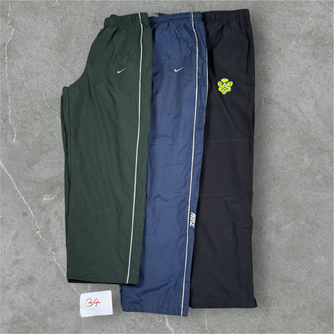 3x Trackpants